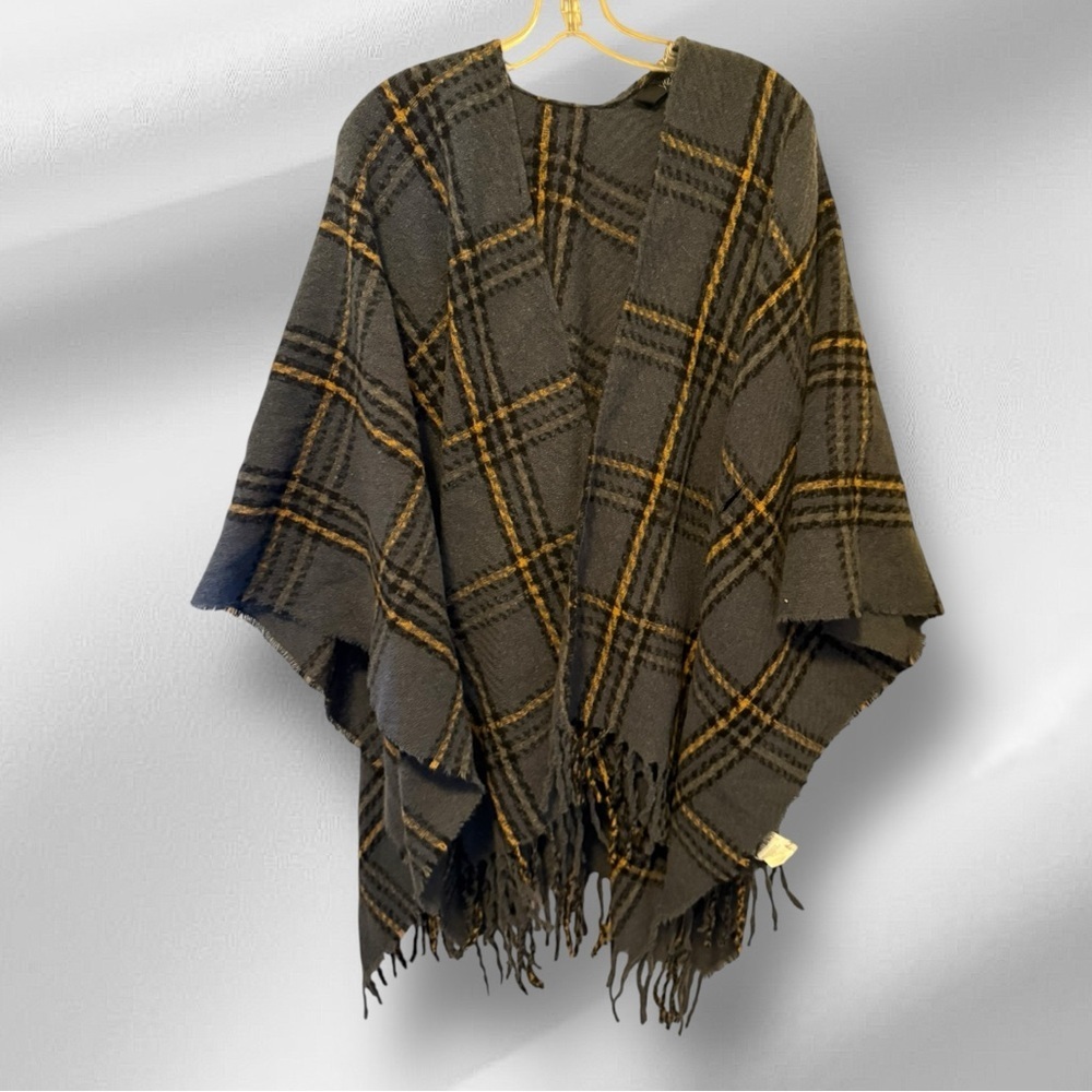 Yest‎ Cape with Belt Holes nwt
